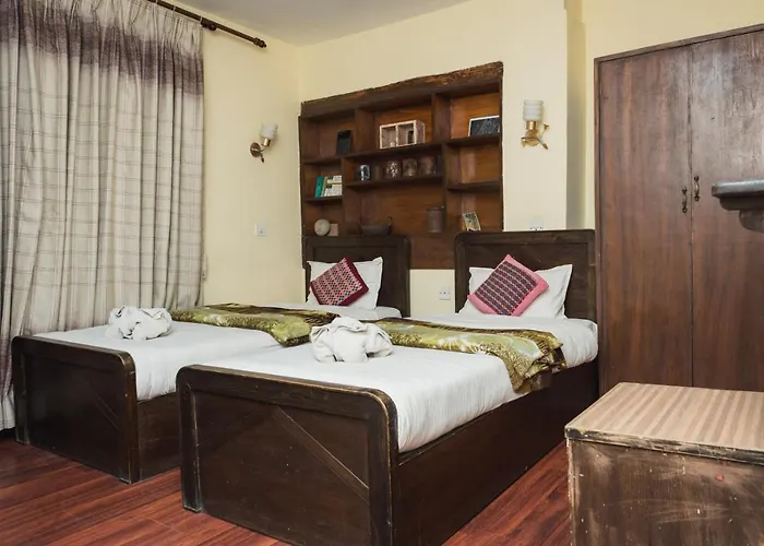 Peace N Park Hotel *